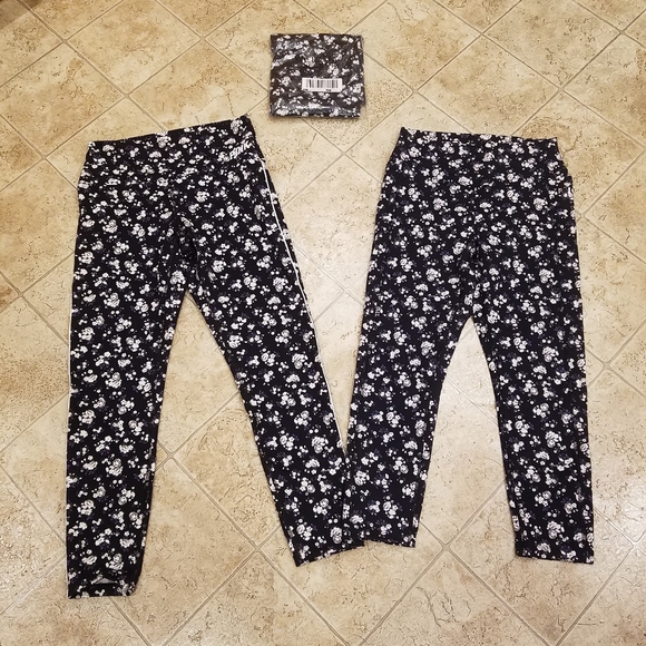 🌺VS PINK FLORAL SET🌺 - Picture 1 of 7